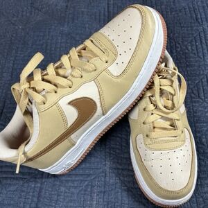 Nike Air Force 1 Low LV8 DQ5973-200 Size 7Y WO'S 8  White Casual Shoes‎ Sneakers